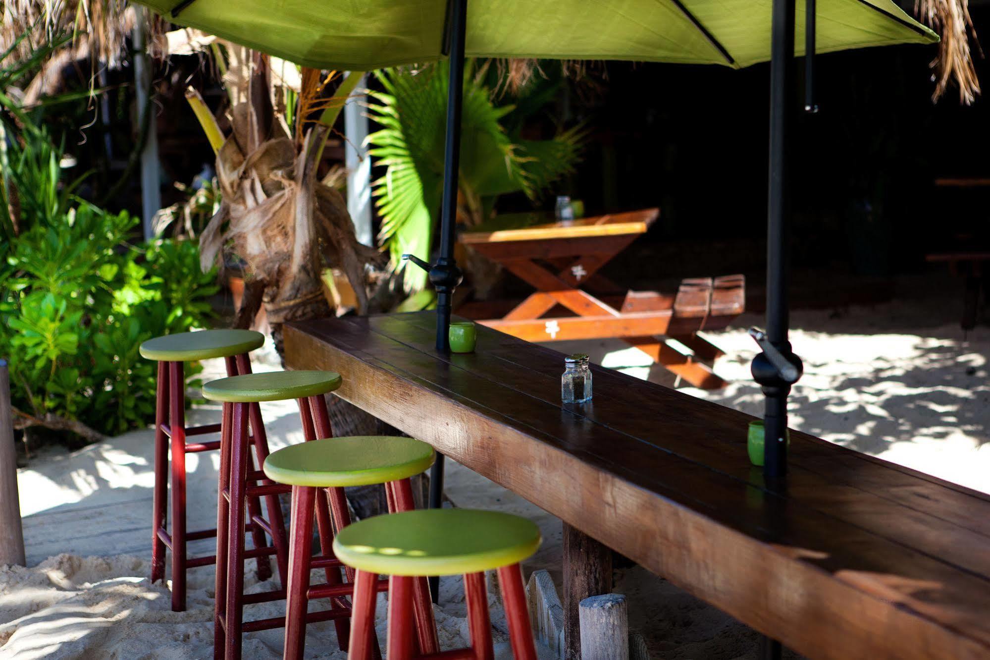 Karibuni Boutique Hotel (Adults Only) Куль-де-Сак Экстерьер фото
