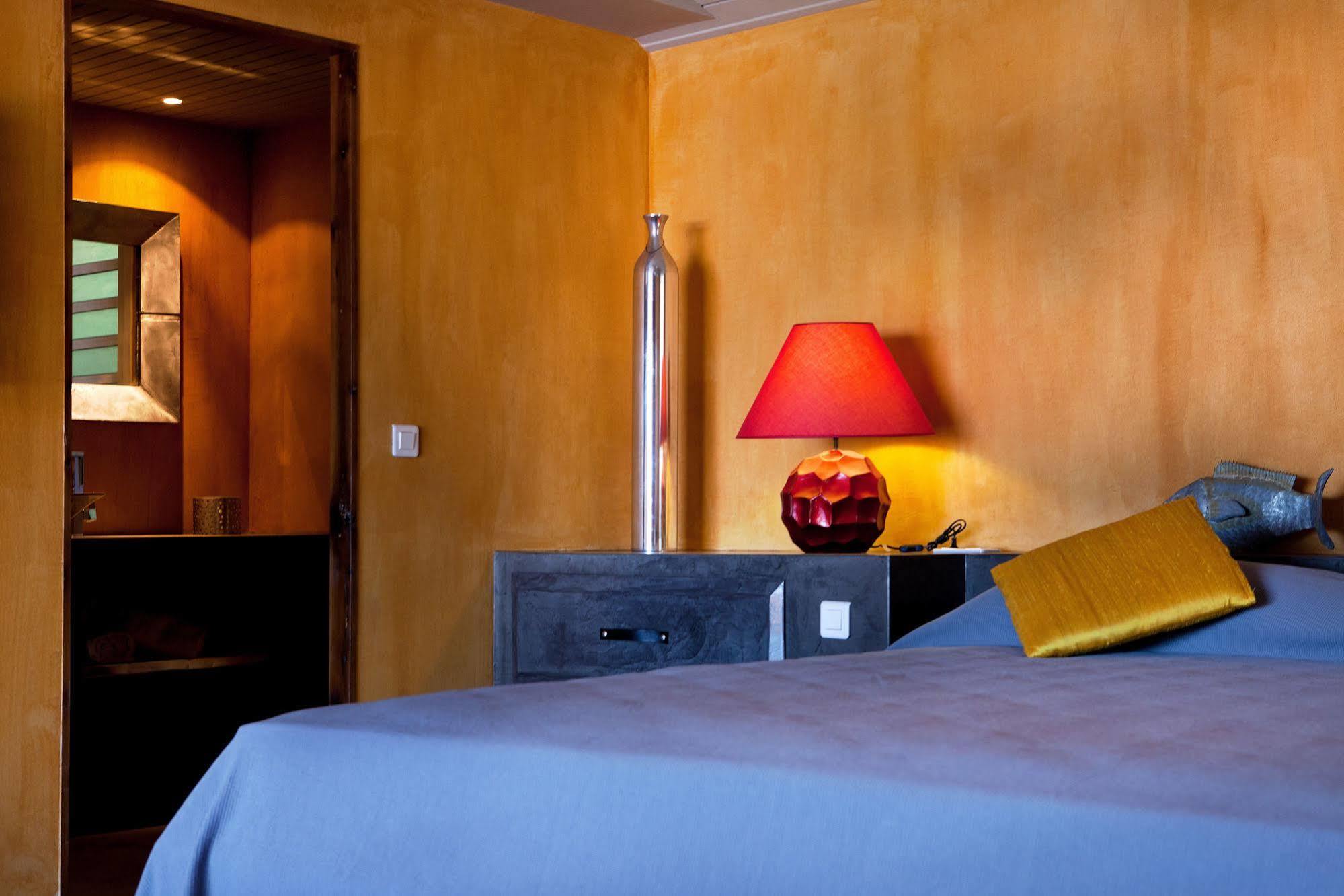 Karibuni Boutique Hotel (Adults Only) Куль-де-Сак Экстерьер фото